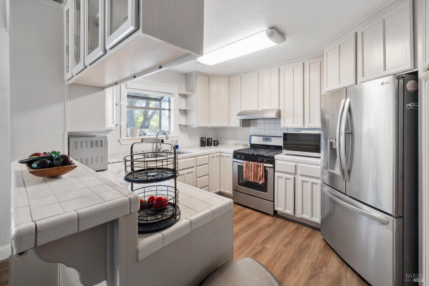 Detail Gallery Image 11 of 60 For 7672 Country Ln, Vacaville,  CA 95688 - 3 Beds | 3 Baths