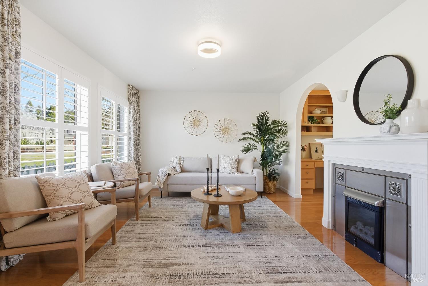 Detail Gallery Image 7 of 51 For 1816 Downing St, Petaluma,  CA 94954 - 3 Beds | 1/1 Baths