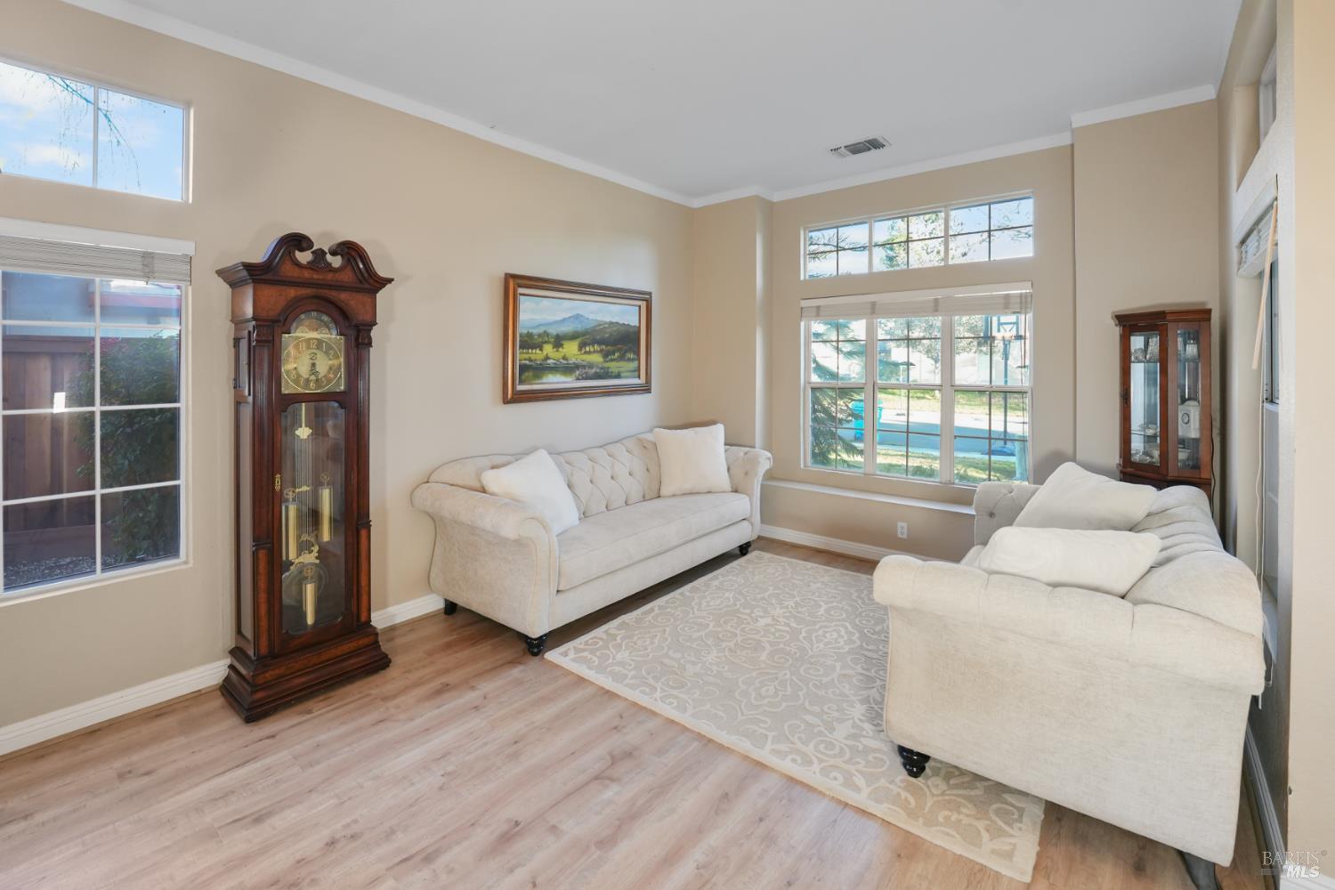 Detail Gallery Image 9 of 34 For 655 Yachtsman Ct, Dixon,  CA 95620 - 4 Beds | 2 Baths