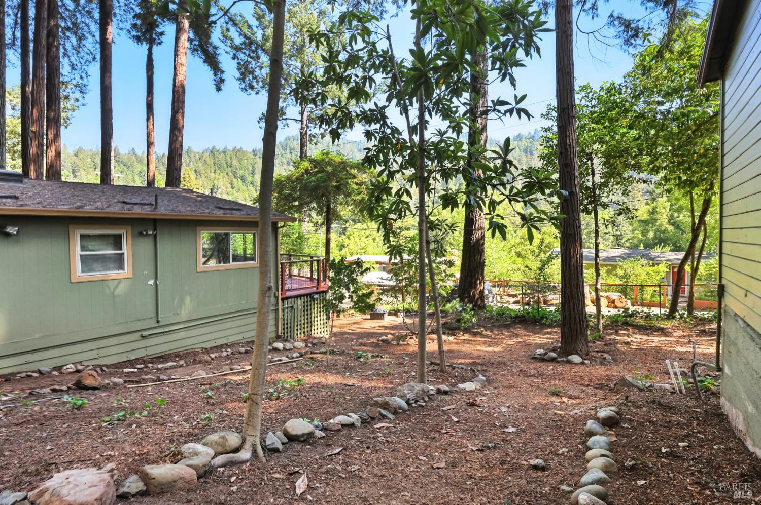 Detail Gallery Image 29 of 49 For 10293 Field Ln, Forestville,  CA 95436 - 2 Beds | 1 Baths