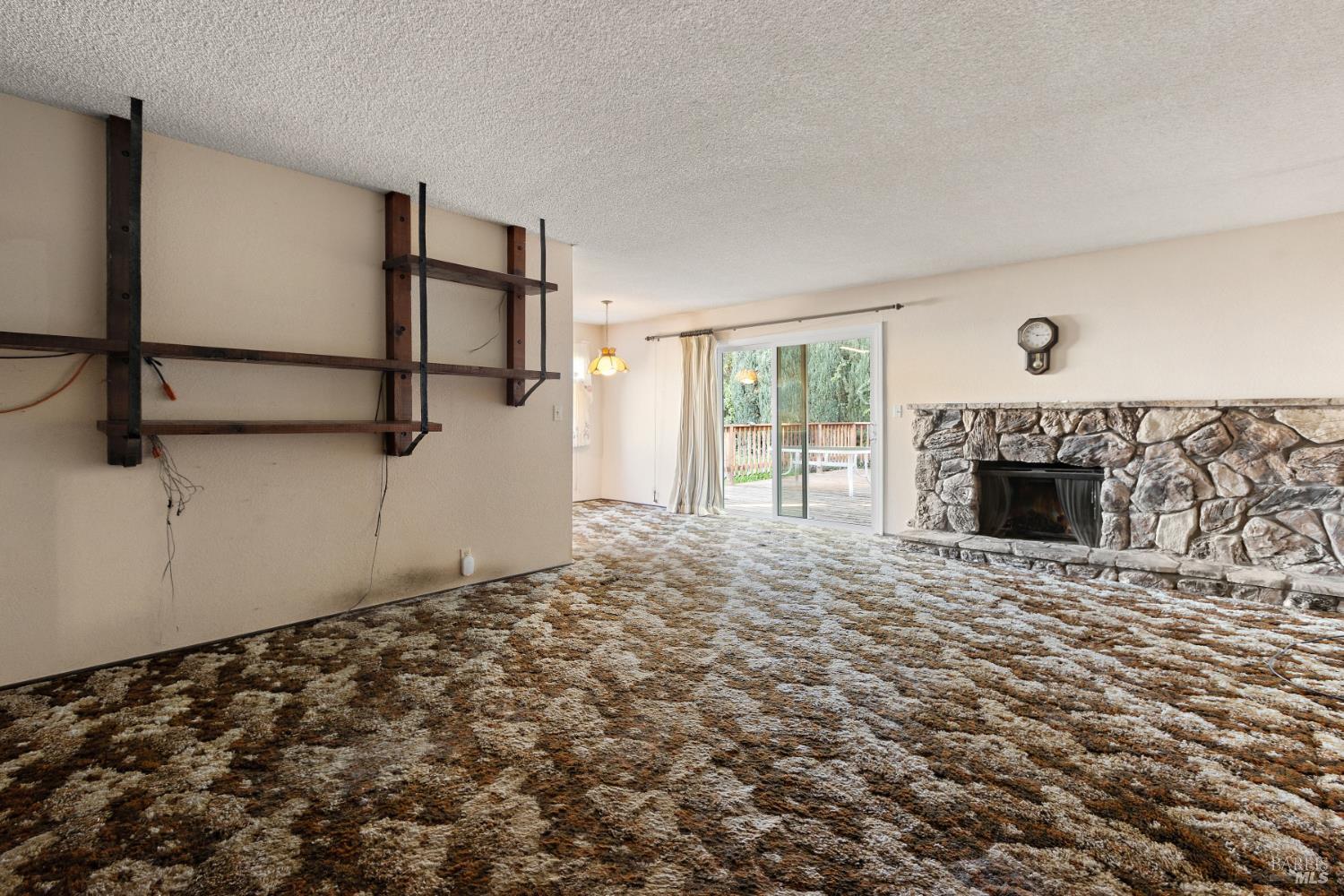 Detail Gallery Image 12 of 34 For 1084 Jamie Dr, Concord,  CA 94518 - 4 Beds | 2/1 Baths