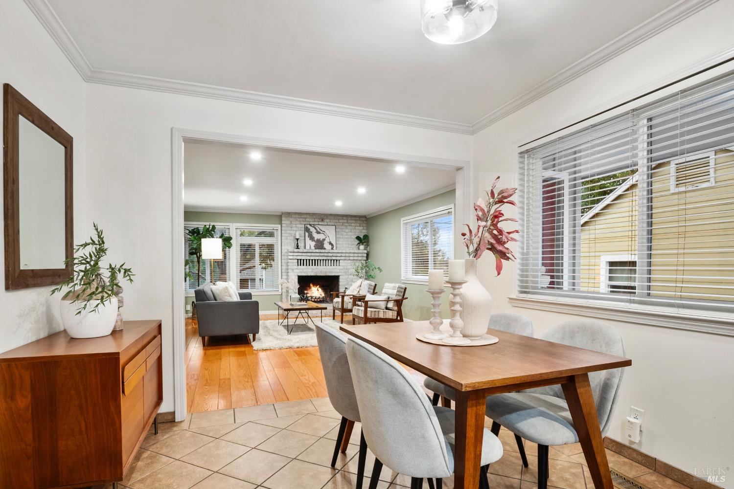 Detail Gallery Image 8 of 36 For 1212 East Ave, Napa,  CA 94558 - 2 Beds | 1 Baths