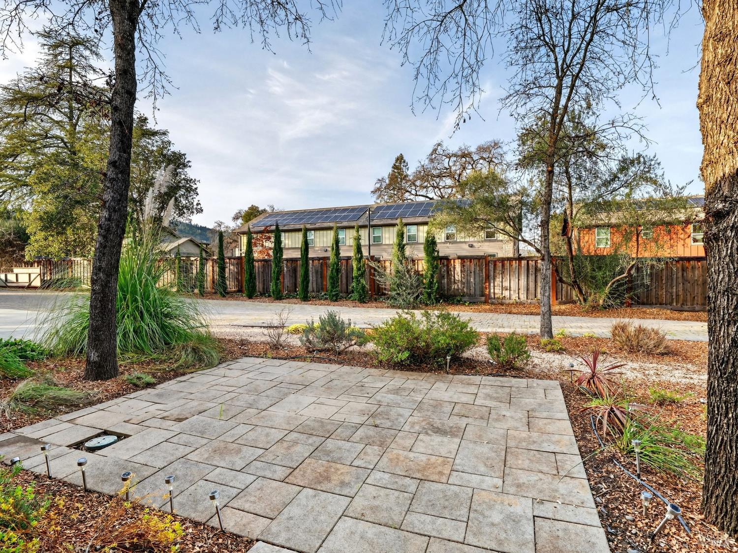 Detail Gallery Image 6 of 39 For 540 S Cloverdale Blvd, Cloverdale,  CA 95425 - 2 Beds | 2 Baths