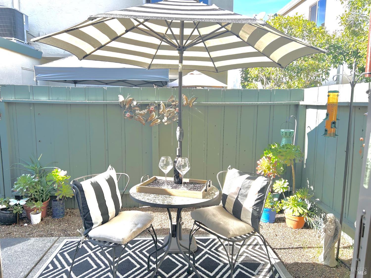 Detail Gallery Image 30 of 50 For 1118 Marina Dr, Napa,  CA 94559 - 2 Beds | 1/1 Baths