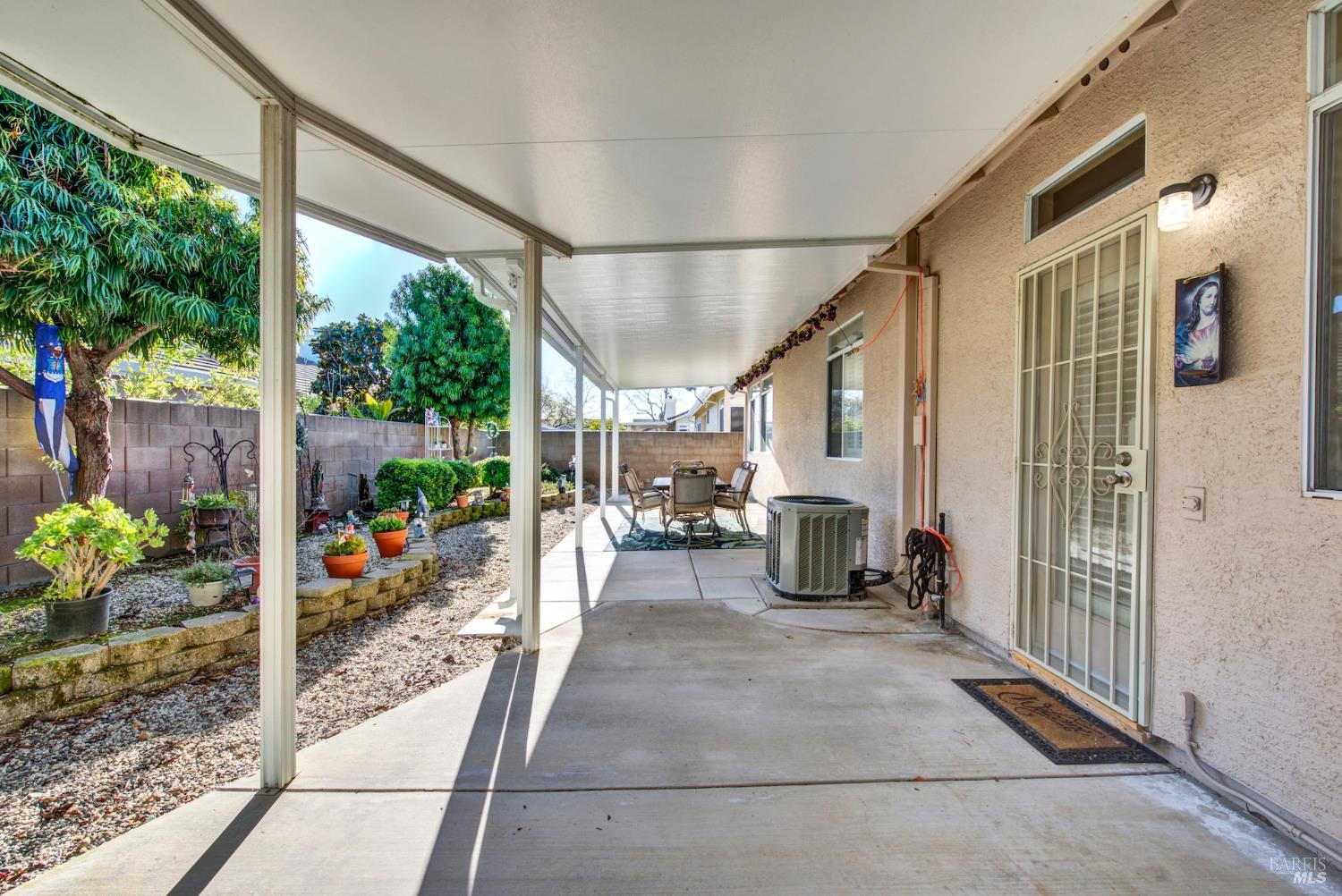 Detail Gallery Image 51 of 62 For 161 Currant Ln, Vacaville,  CA 95687 - 2 Beds | 2 Baths