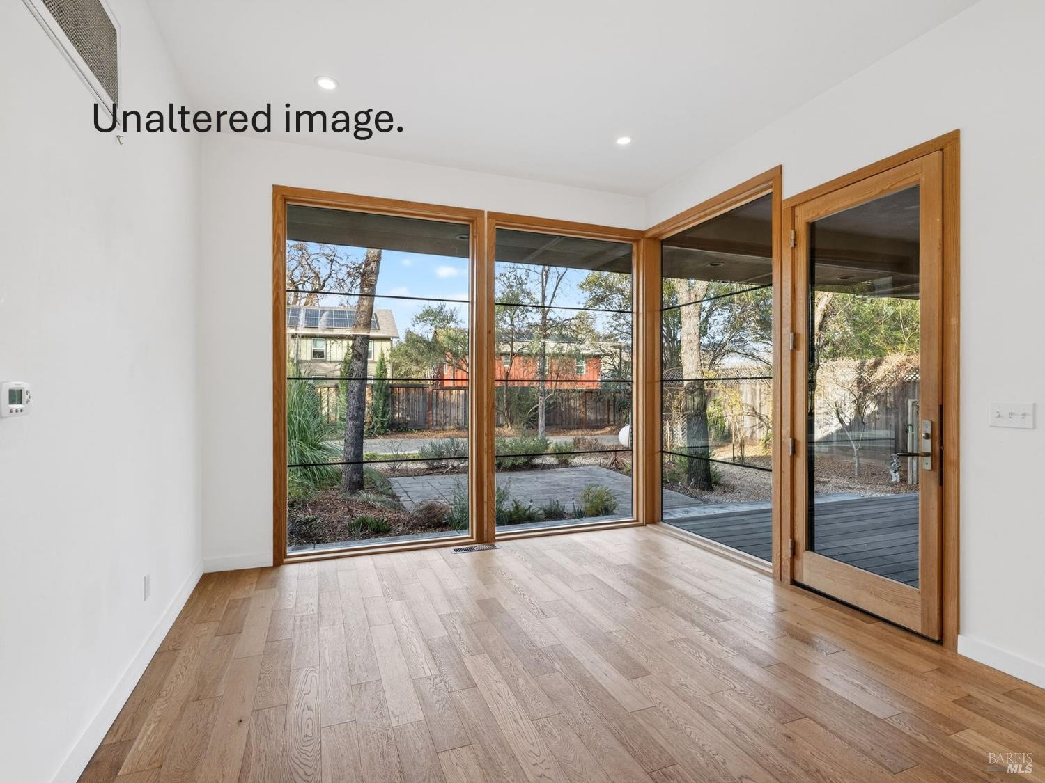 Detail Gallery Image 10 of 39 For 540 S Cloverdale Blvd, Cloverdale,  CA 95425 - 2 Beds | 2 Baths