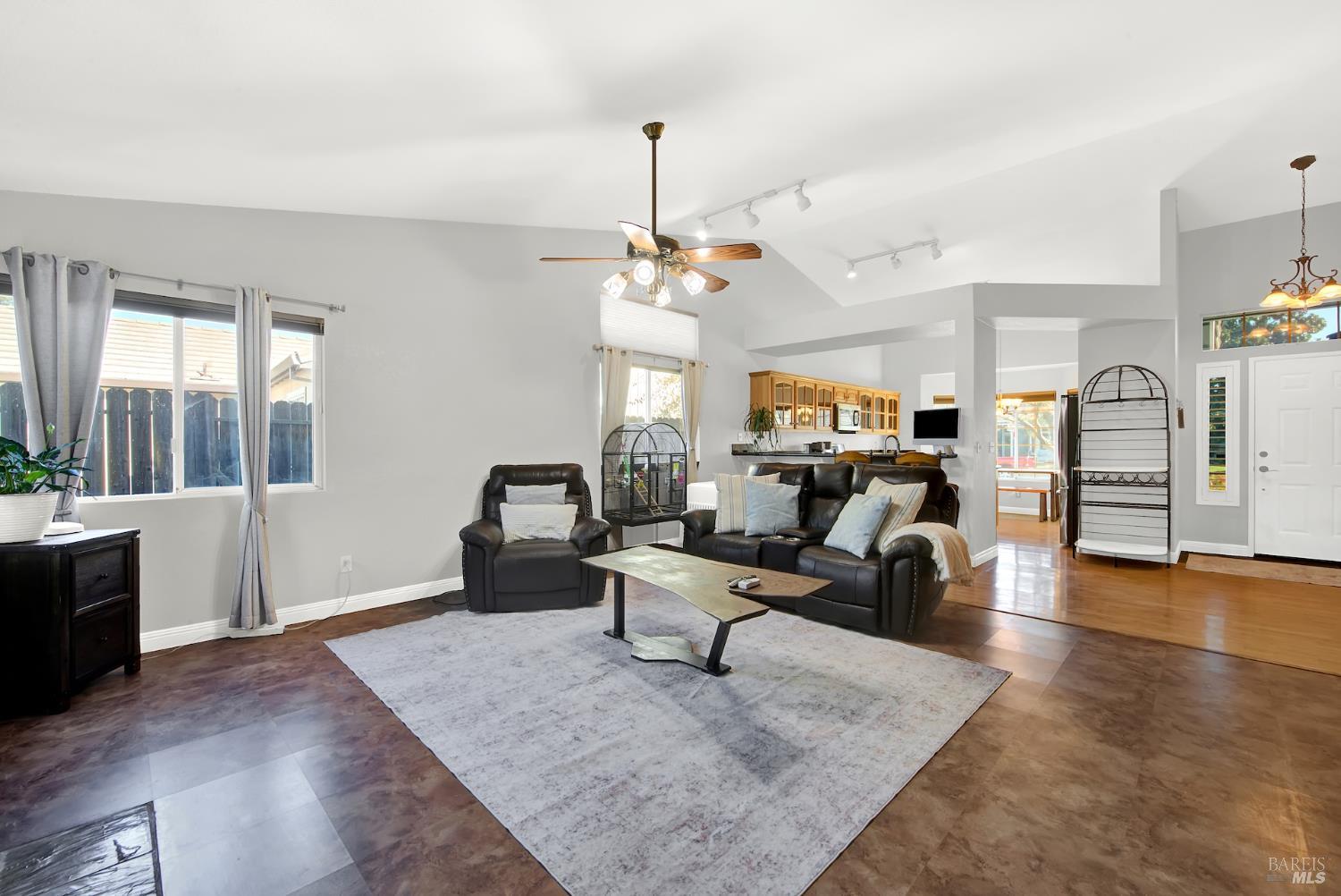 Detail Gallery Image 16 of 44 For 635 Evans Rd, Dixon,  CA 95620 - 3 Beds | 2 Baths