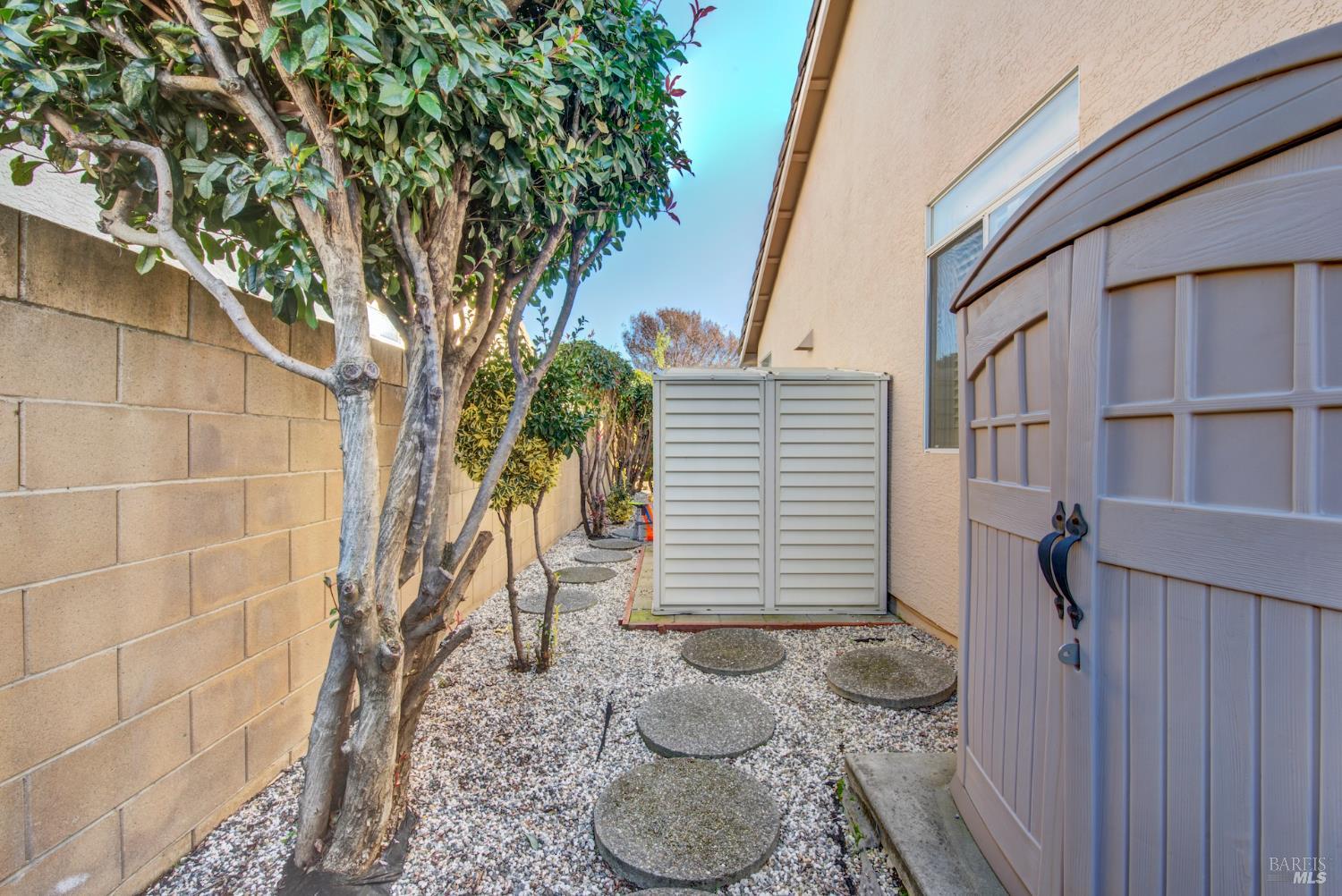 Detail Gallery Image 55 of 62 For 161 Currant Ln, Vacaville,  CA 95687 - 2 Beds | 2 Baths