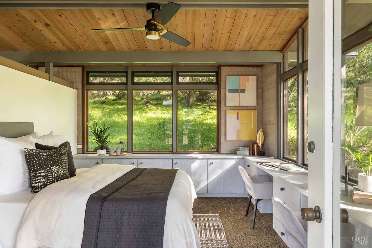 Detail Gallery Image 25 of 47 For 5815 Bennett Valley Rd, Santa Rosa,  CA 95404 - 4 Beds | 3/1 Baths