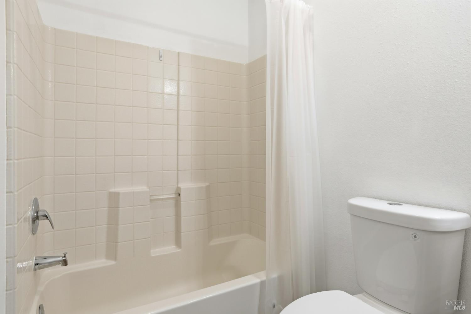 Detail Gallery Image 24 of 35 For 852 Diablo Ave #304,  Novato,  CA 94947 - 2 Beds | 2 Baths