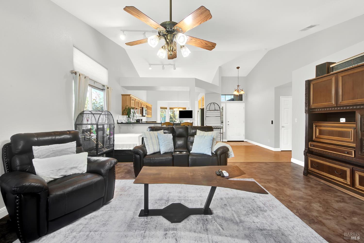 Detail Gallery Image 15 of 44 For 635 Evans Rd, Dixon,  CA 95620 - 3 Beds | 2 Baths