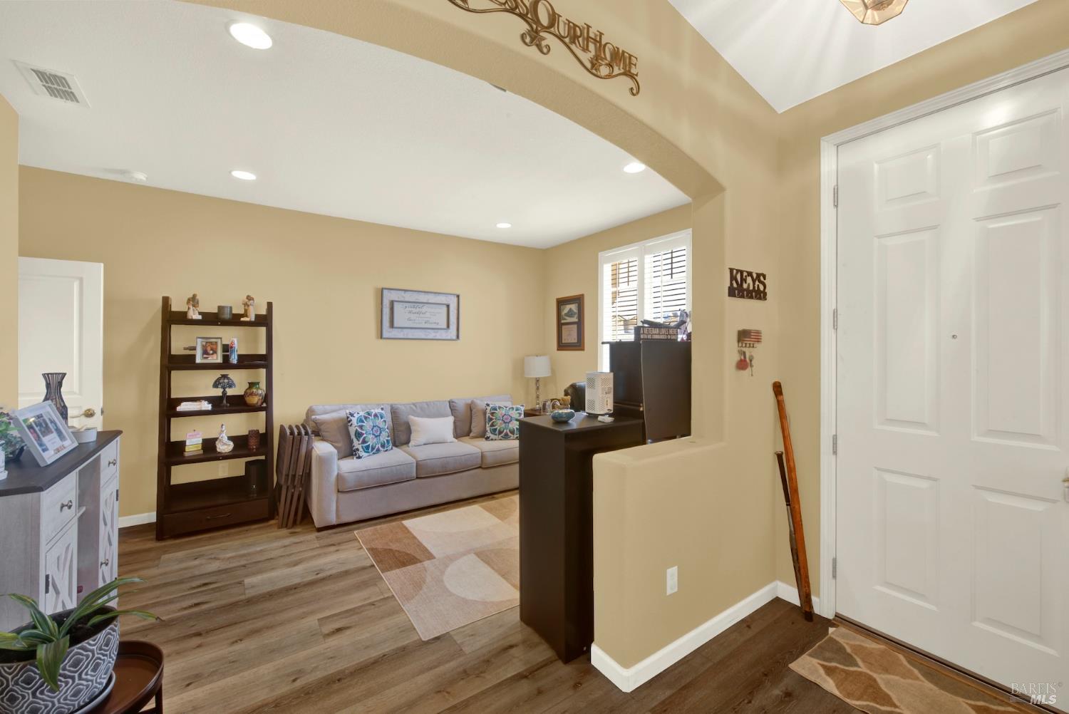 Detail Gallery Image 13 of 62 For 161 Currant Ln, Vacaville,  CA 95687 - 2 Beds | 2 Baths