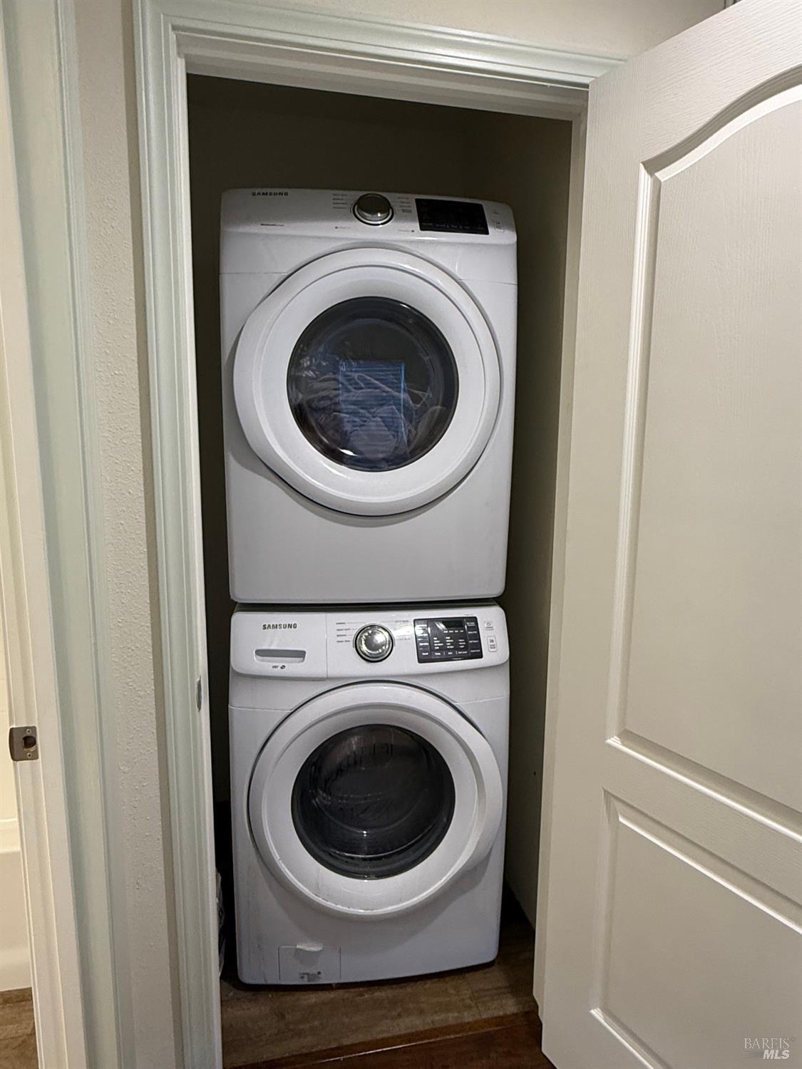 Detail Gallery Image 11 of 14 For 77 Romani Ct, Santa Rosa,  CA 95407 - 2 Beds | 2 Baths