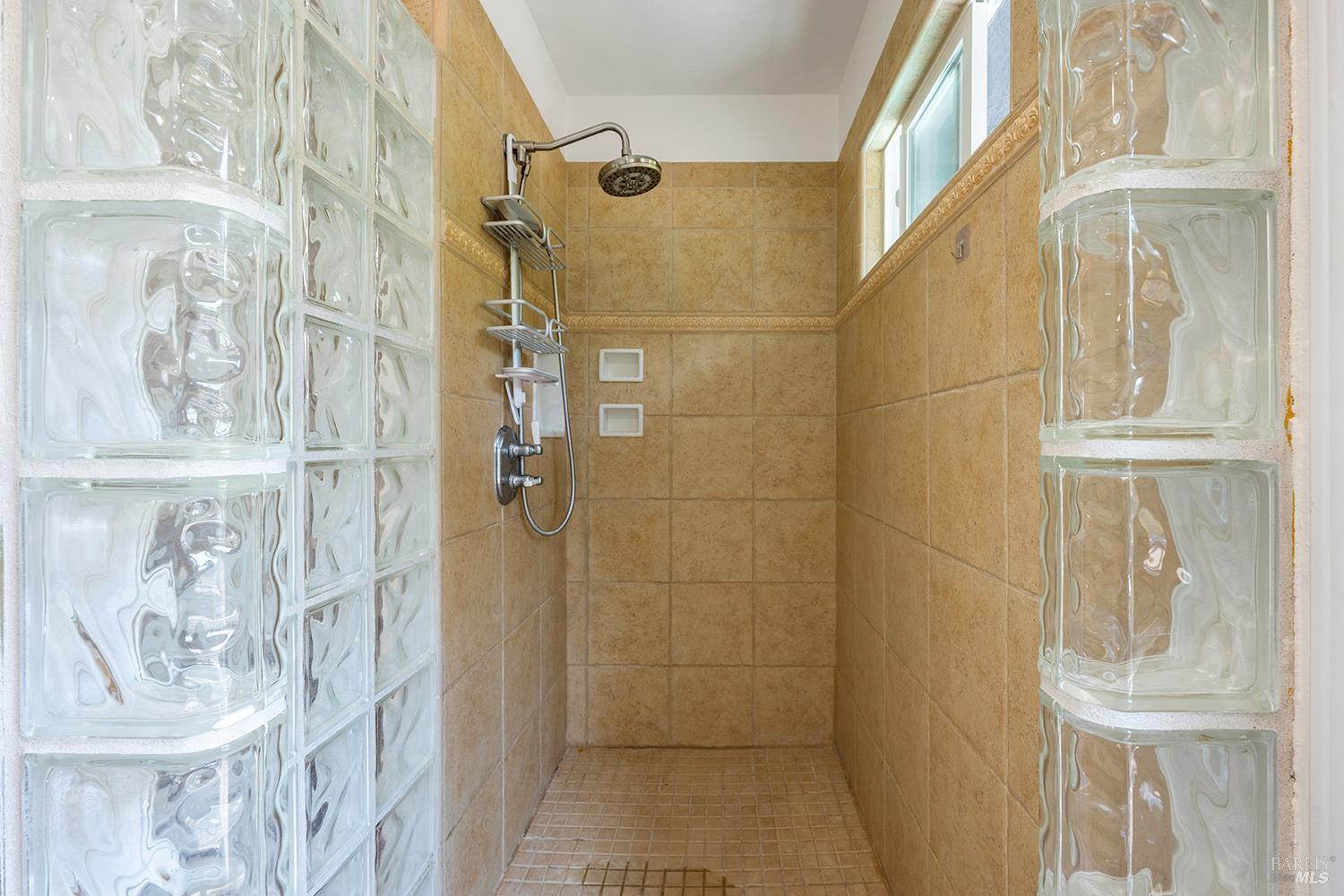 Detail Gallery Image 31 of 60 For 3991 Haven Ct, Sebastopol,  CA 95472 - 4 Beds | 2/1 Baths