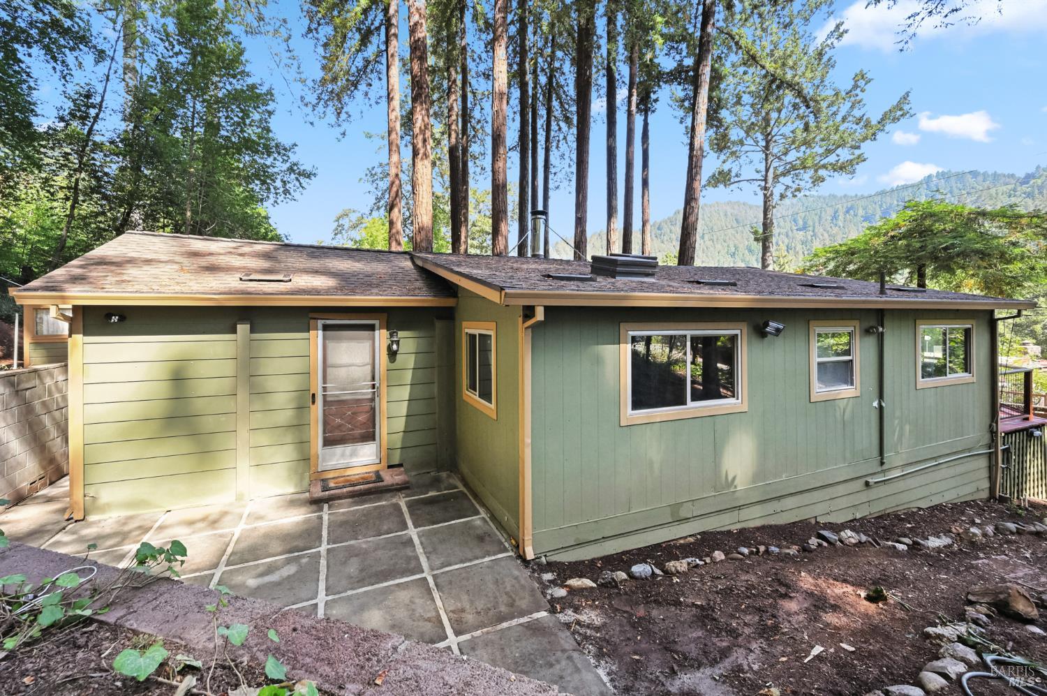 Detail Gallery Image 26 of 49 For 10293 Field Ln, Forestville,  CA 95436 - 2 Beds | 1 Baths