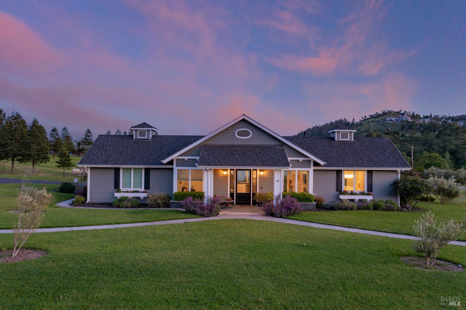 Detail Gallery Image 2 of 52 For 416 Royal Meadows Ct, Santa Rosa,  CA 95404 - 2 Beds | 2 Baths