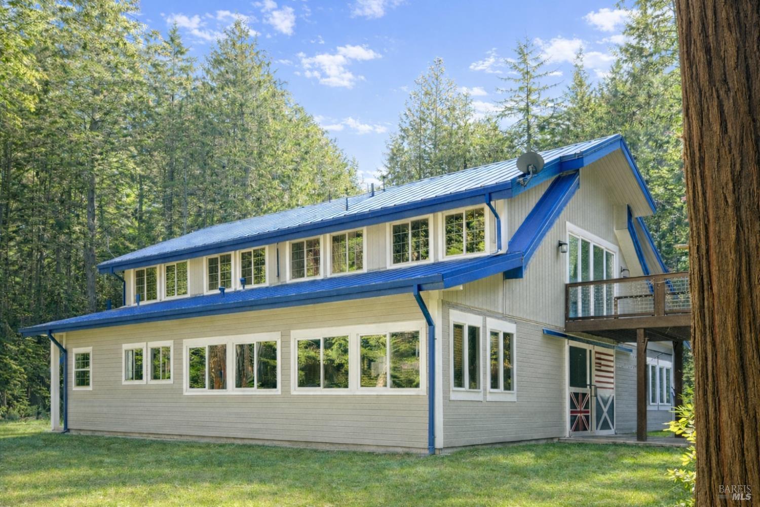 Detail Gallery Image 3 of 36 For 19400 Dorffi Rd, Fort Bragg,  CA 95437 - 3 Beds | 2/1 Baths