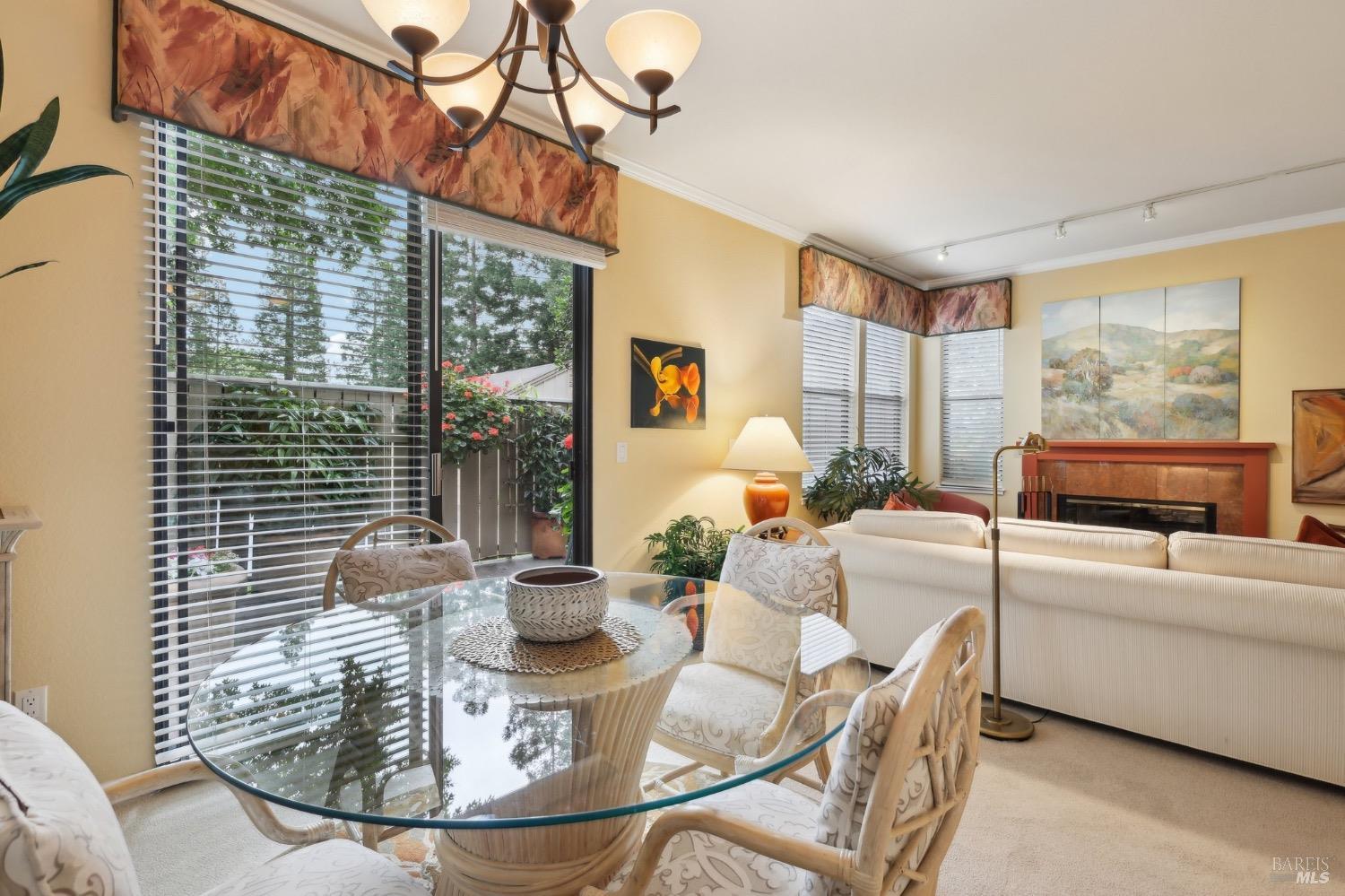 Detail Gallery Image 12 of 36 For 603 Cherry Ave, Sonoma,  CA 95476 - 2 Beds | 2 Baths