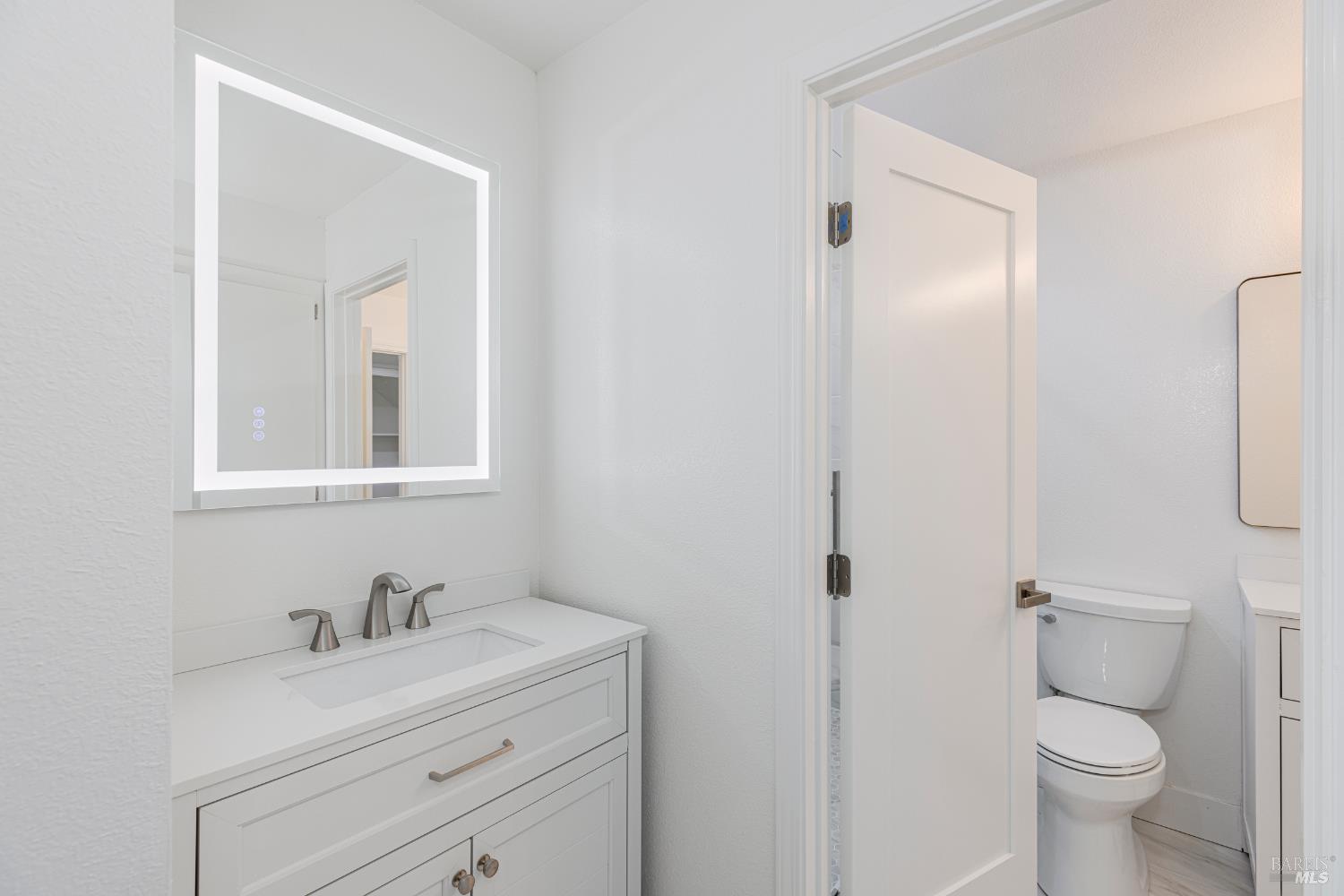 Detail Gallery Image 11 of 31 For 125 Saratoga Ct, Petaluma,  CA 94954 - 4 Beds | 2 Baths