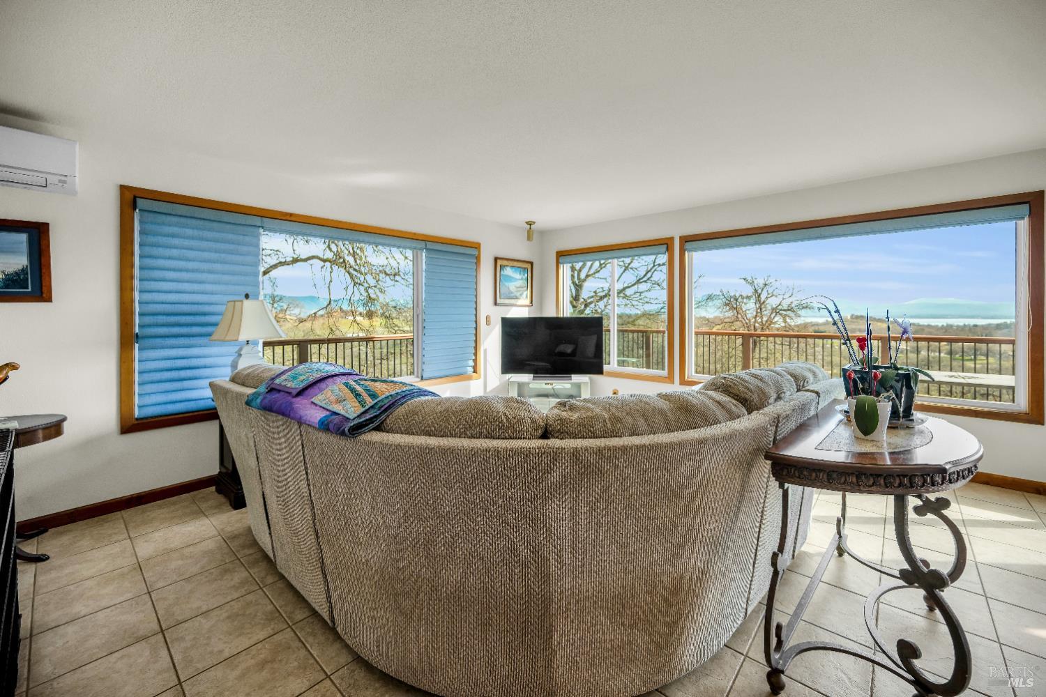 Detail Gallery Image 13 of 60 For 3774 Leal Dr, Lakeport,  CA 95453 - 4 Beds | 3 Baths