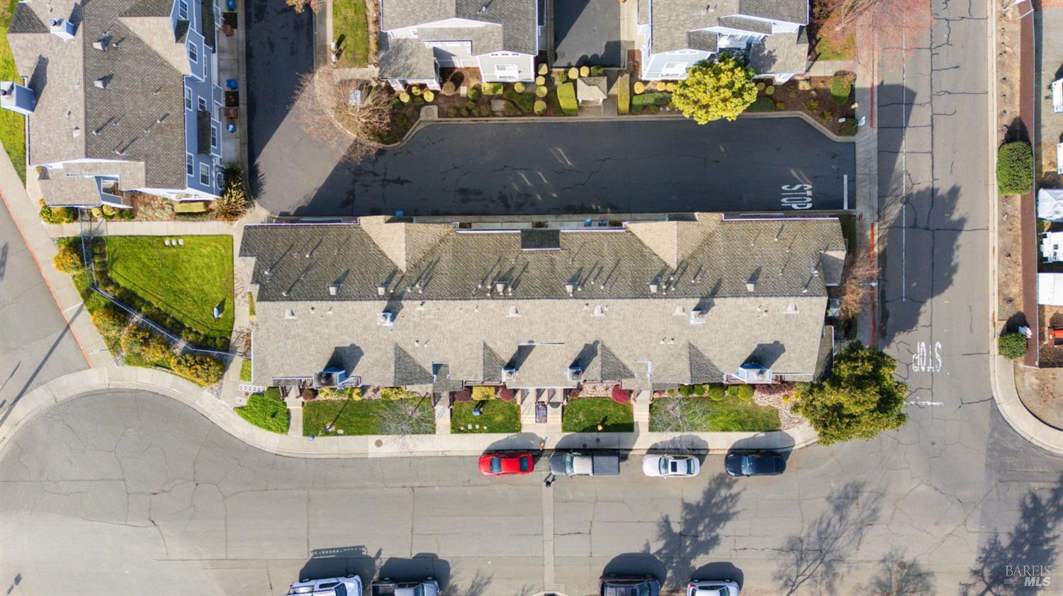 Detail Gallery Image 21 of 26 For 465 E Fifth St, Benicia,  CA 94510 - 2 Beds | 2/1 Baths