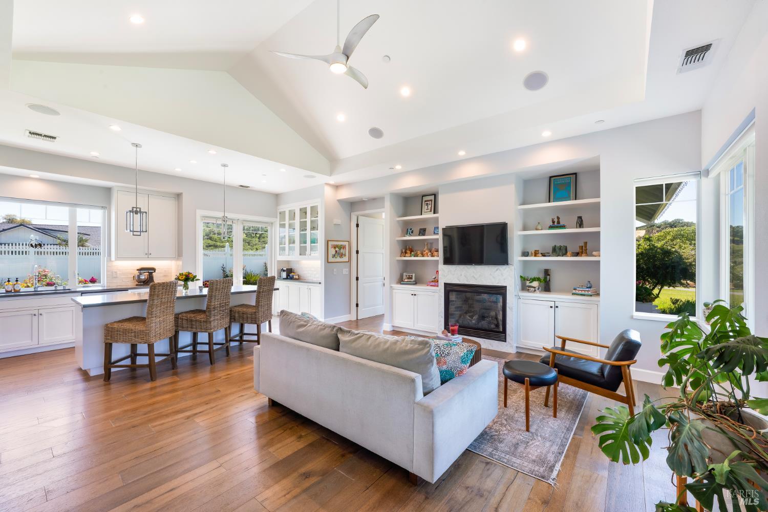 Detail Gallery Image 4 of 52 For 416 Royal Meadows Ct, Santa Rosa,  CA 95404 - 2 Beds | 2 Baths