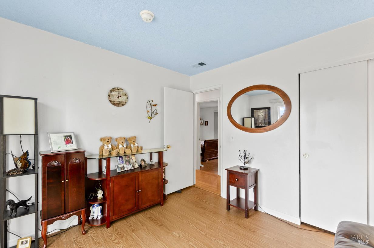 Detail Gallery Image 20 of 28 For 19295 Junipero Serra Dr, Sonoma,  CA 95476 - 3 Beds | 2 Baths