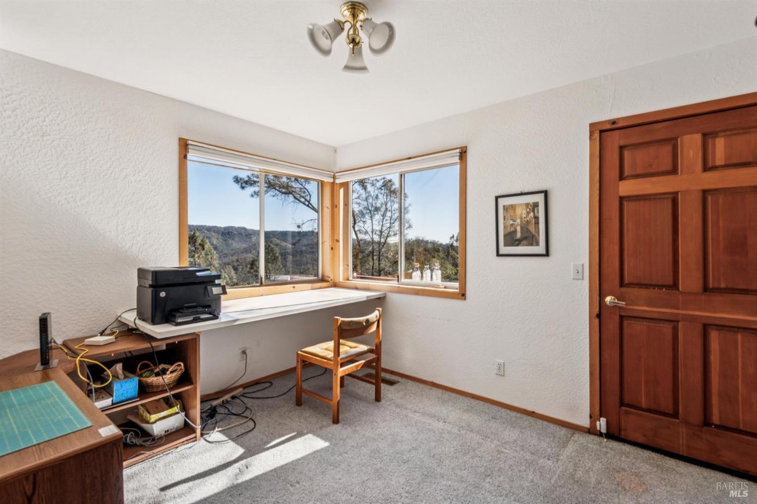 Detail Gallery Image 21 of 53 For 27 Beechwood Ct, Napa,  CA 94558 - 4 Beds | 2/1 Baths