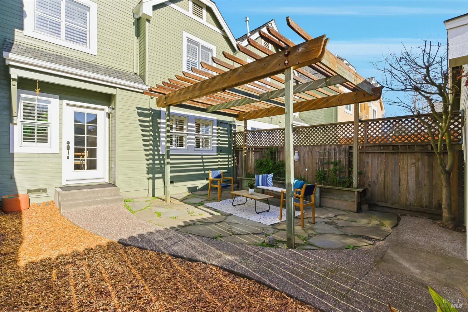 Detail Gallery Image 43 of 51 For 1816 Downing St, Petaluma,  CA 94954 - 3 Beds | 1/1 Baths