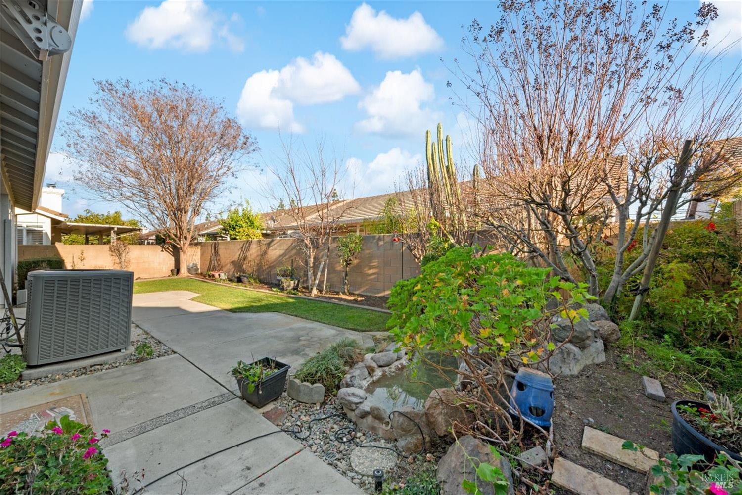 Detail Gallery Image 30 of 44 For 149 Currant Ln, Vacaville,  CA 95687 - 3 Beds | 2 Baths