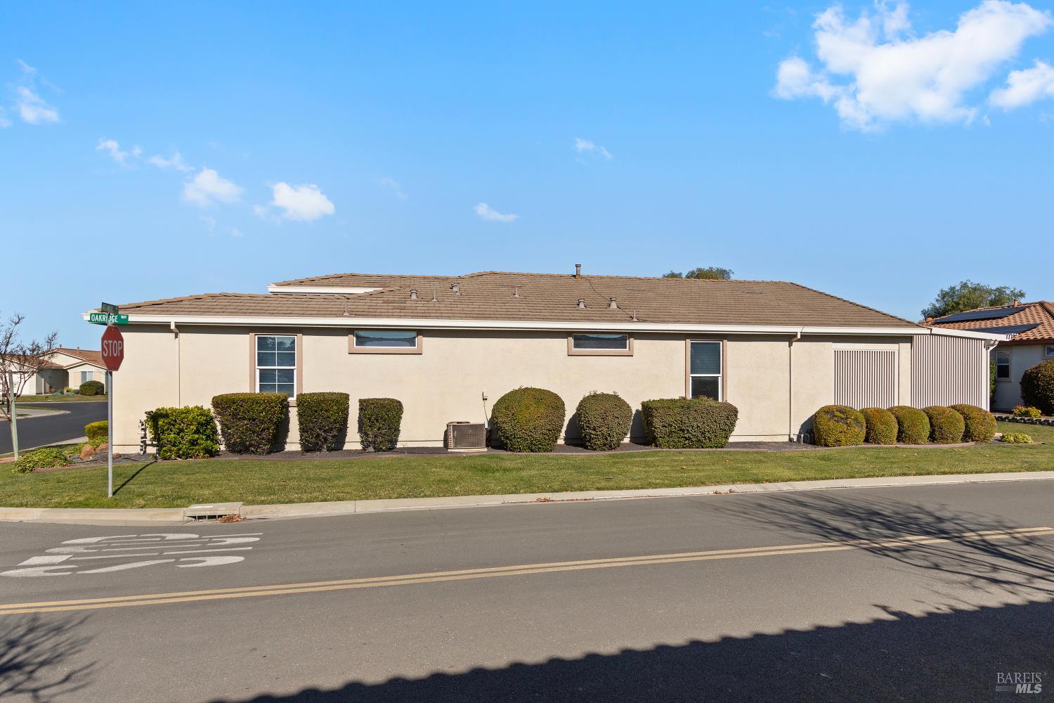 Detail Gallery Image 6 of 34 For 410 Atlantic Dr, Rio Vista,  CA 94571 - 2 Beds | 2 Baths