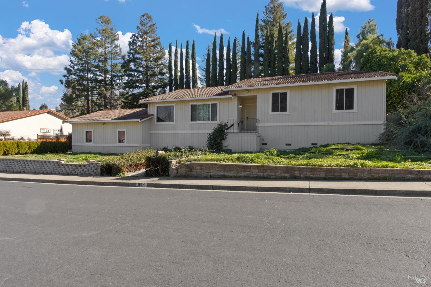 Detail Gallery Image 30 of 34 For 1084 Jamie Dr, Concord,  CA 94518 - 4 Beds | 2/1 Baths