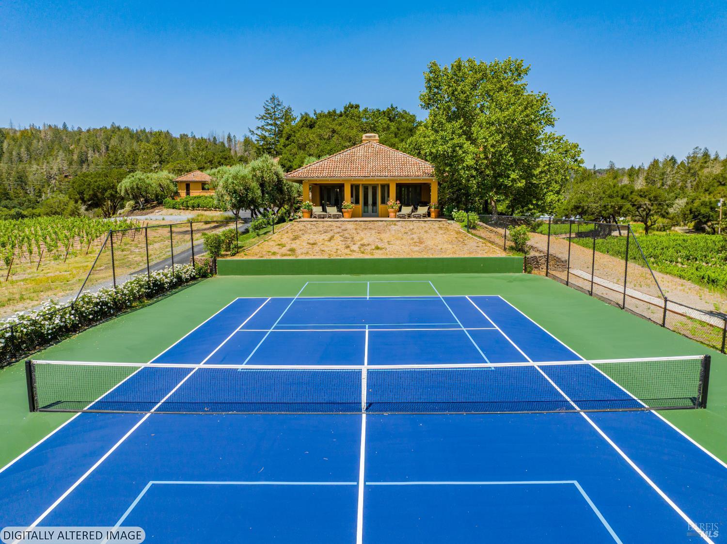 Detail Gallery Image 9 of 78 For 8320 Franz Valley Rd, Calistoga,  CA 94515 - 8 Beds | 8/2 Baths