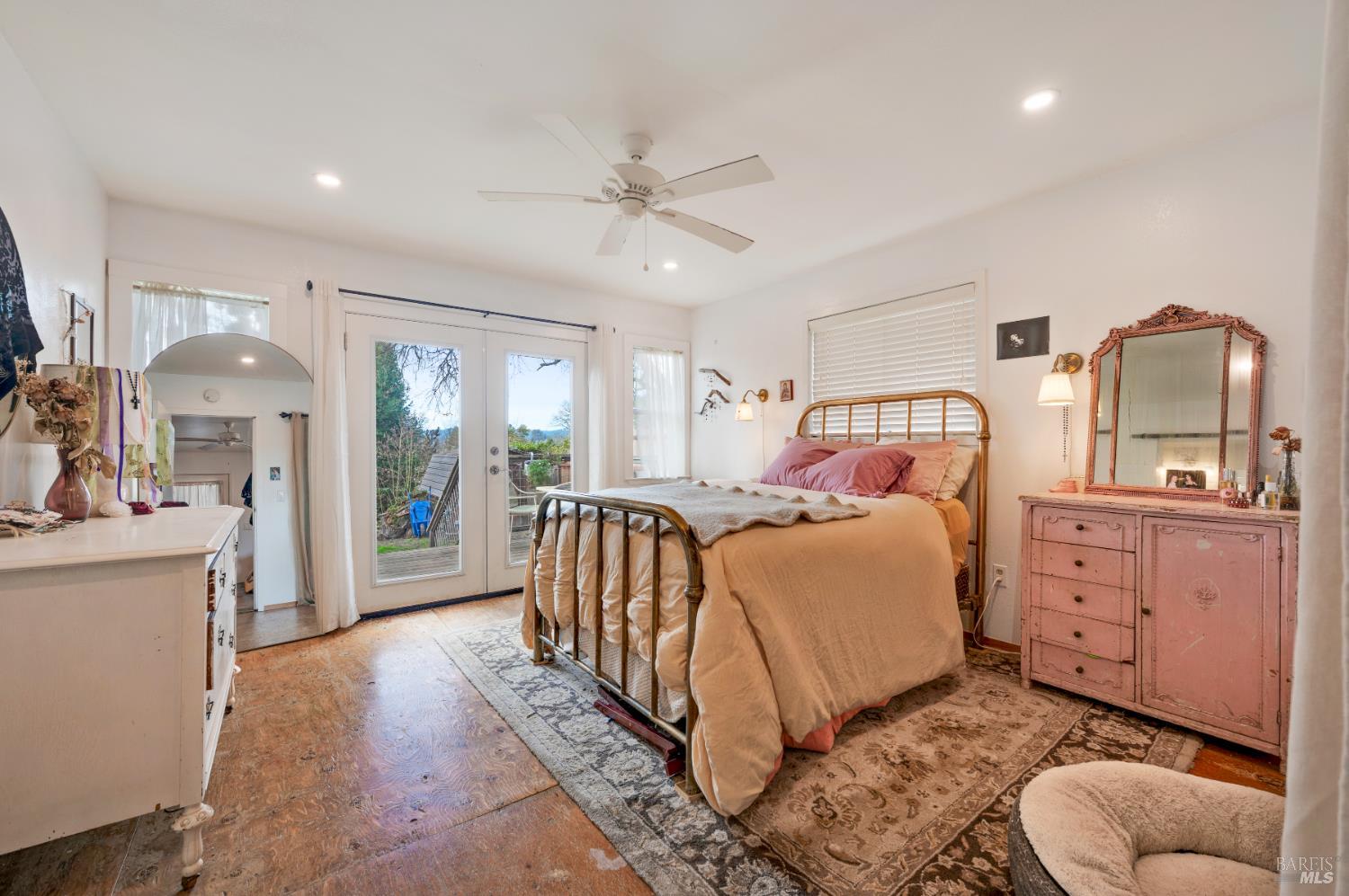 Detail Gallery Image 28 of 33 For 8931 Oak Grove Ave, Sebastopol,  CA 95472 - 4 Beds | 2 Baths