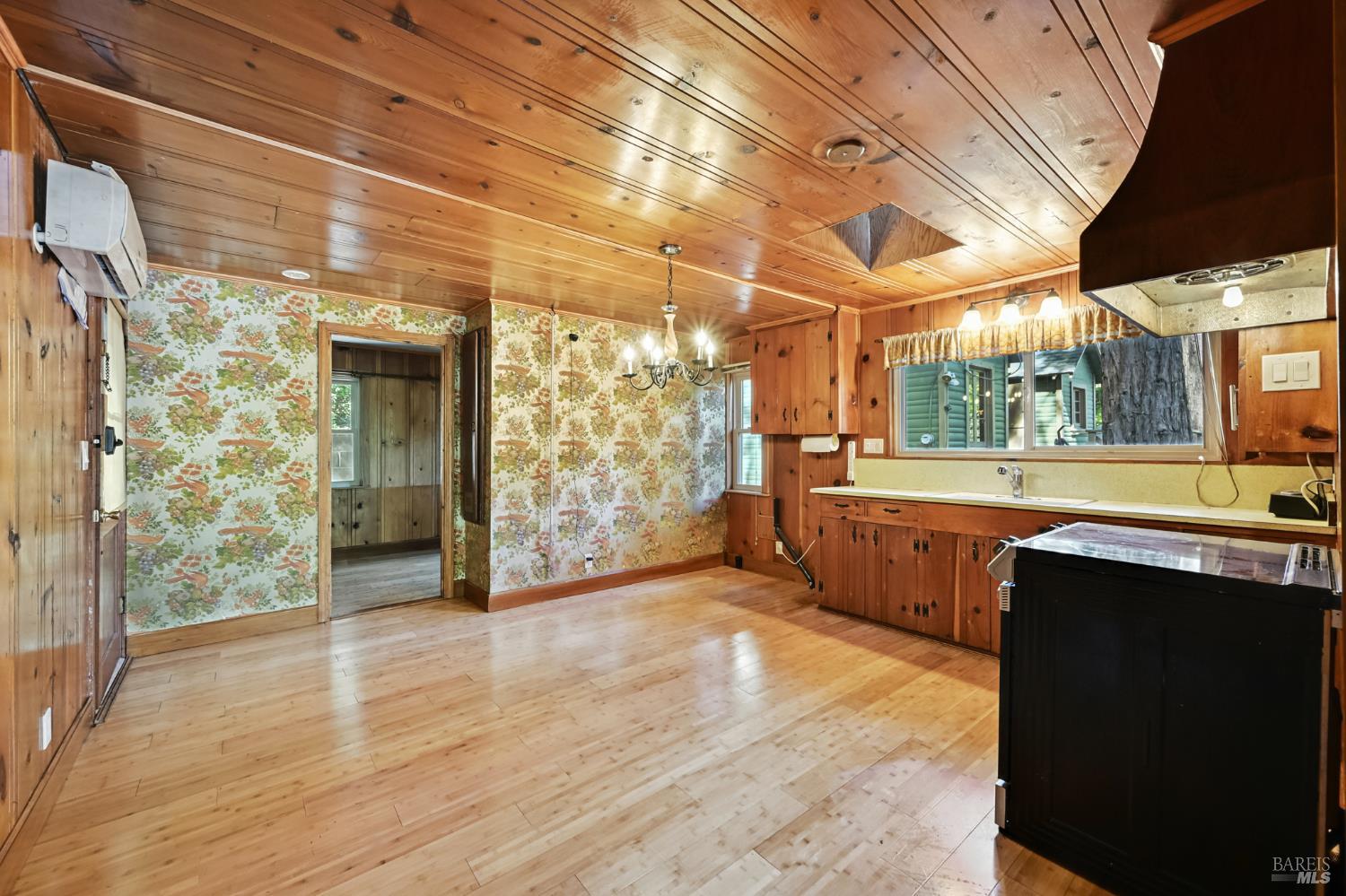 Detail Gallery Image 15 of 49 For 10293 Field Ln, Forestville,  CA 95436 - 2 Beds | 1 Baths