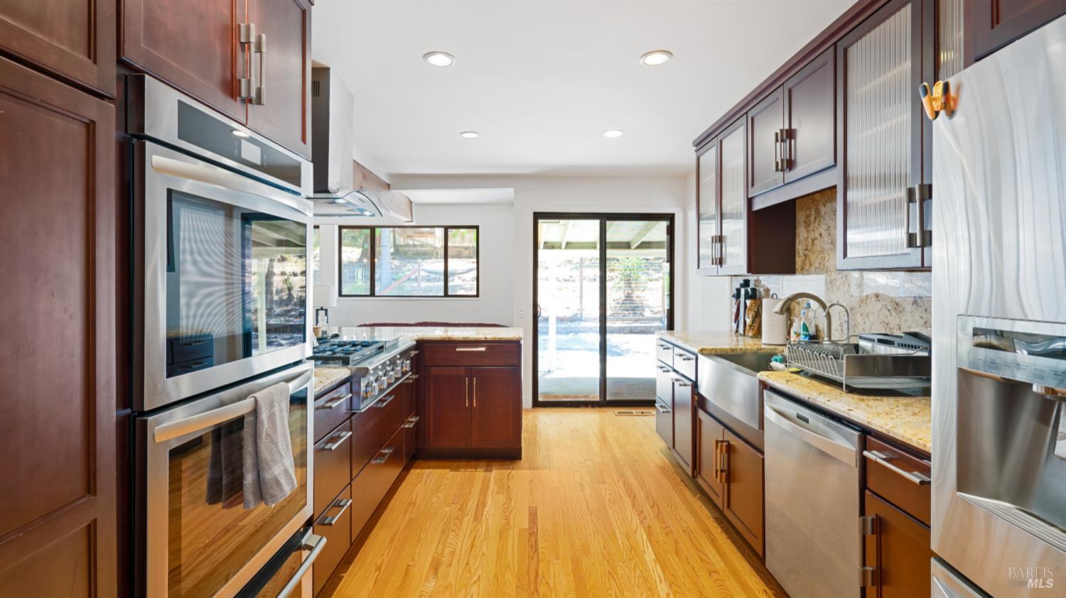 Detail Gallery Image 11 of 29 For 6131 Batesole Dr, Santa Rosa,  CA 95404 - 3 Beds | 2 Baths