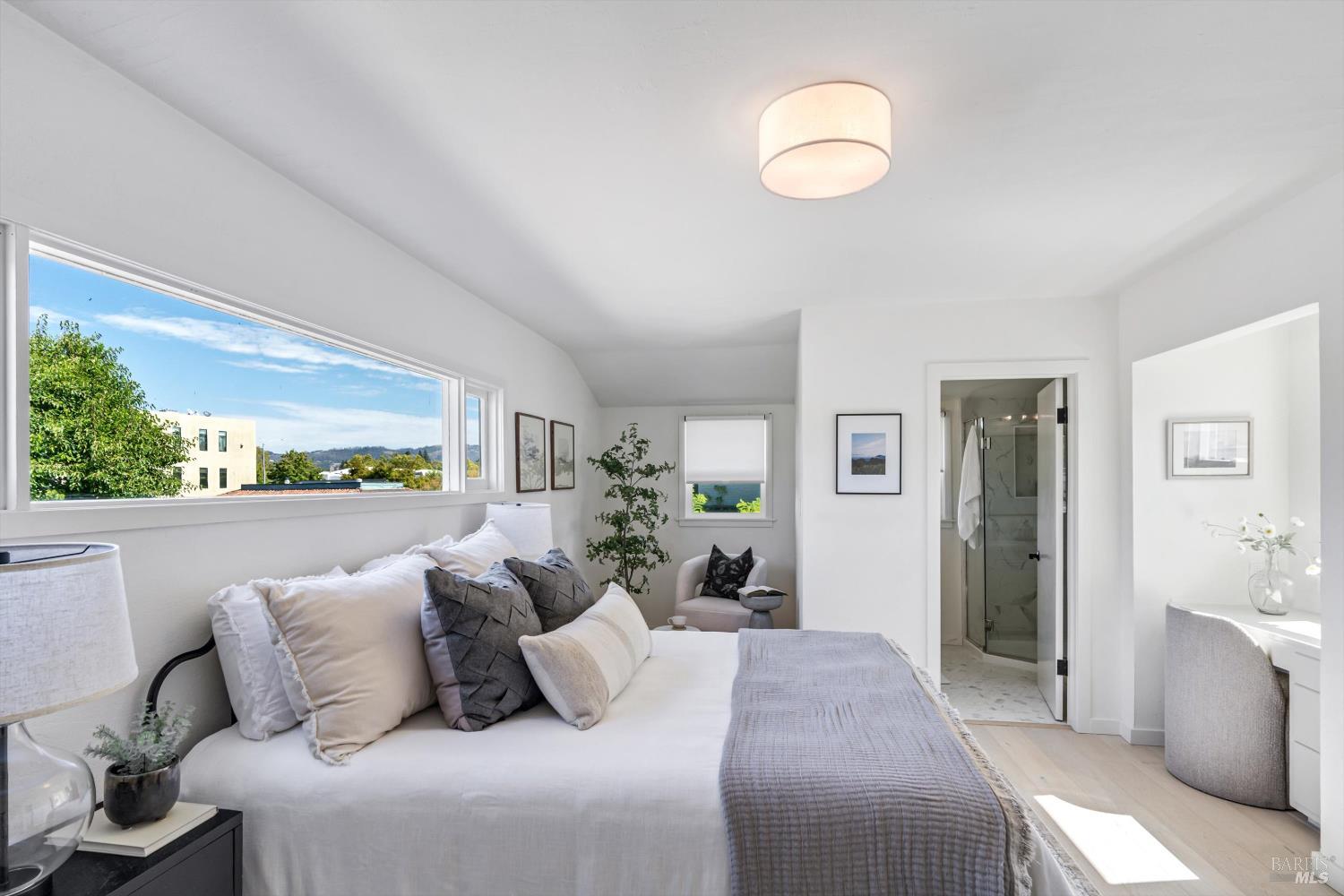 Detail Gallery Image 14 of 30 For 732 Church St, Santa Rosa,  CA 95405 - 3 Beds | 2 Baths