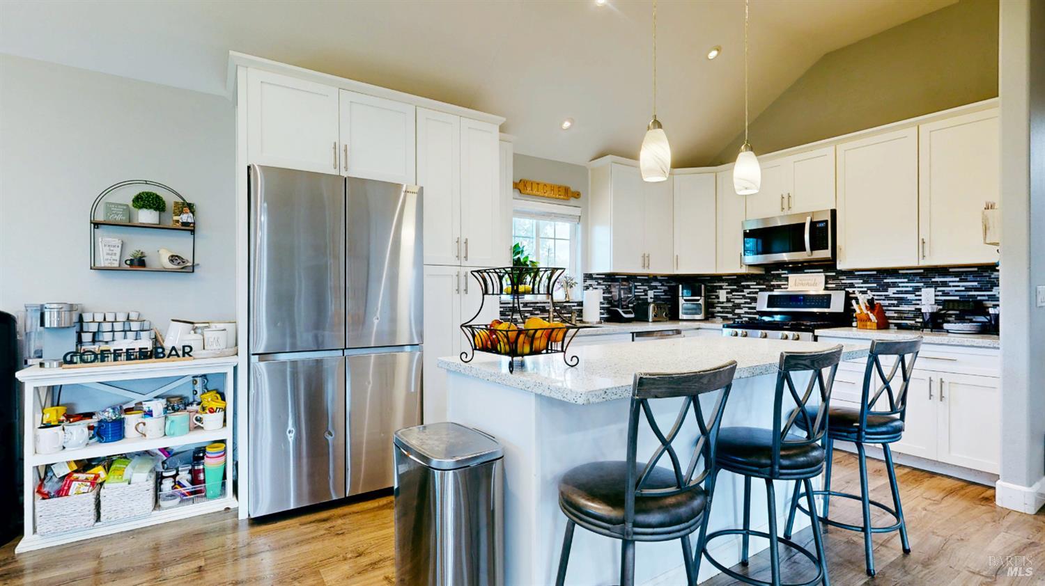 Detail Gallery Image 17 of 99 For 380 Irwin Ln, Santa Rosa,  CA 95401 - 3 Beds | 2 Baths