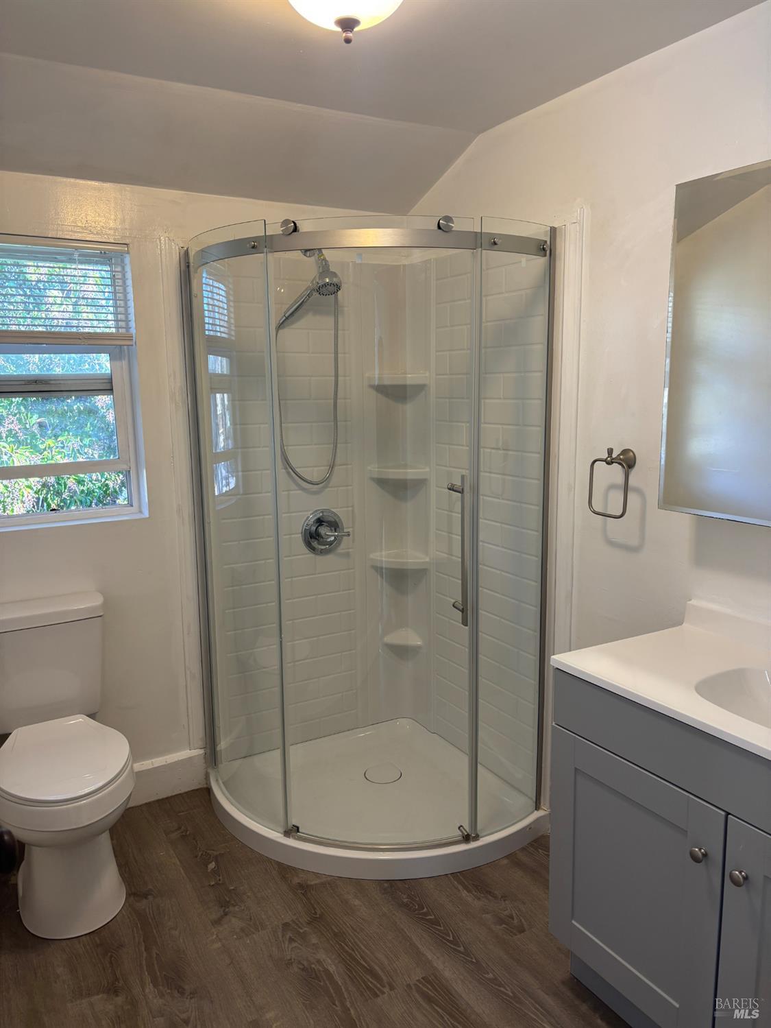 Detail Gallery Image 9 of 14 For 415 College Ave #4,  Santa Rosa,  CA 95401 - 2 Beds | 2 Baths