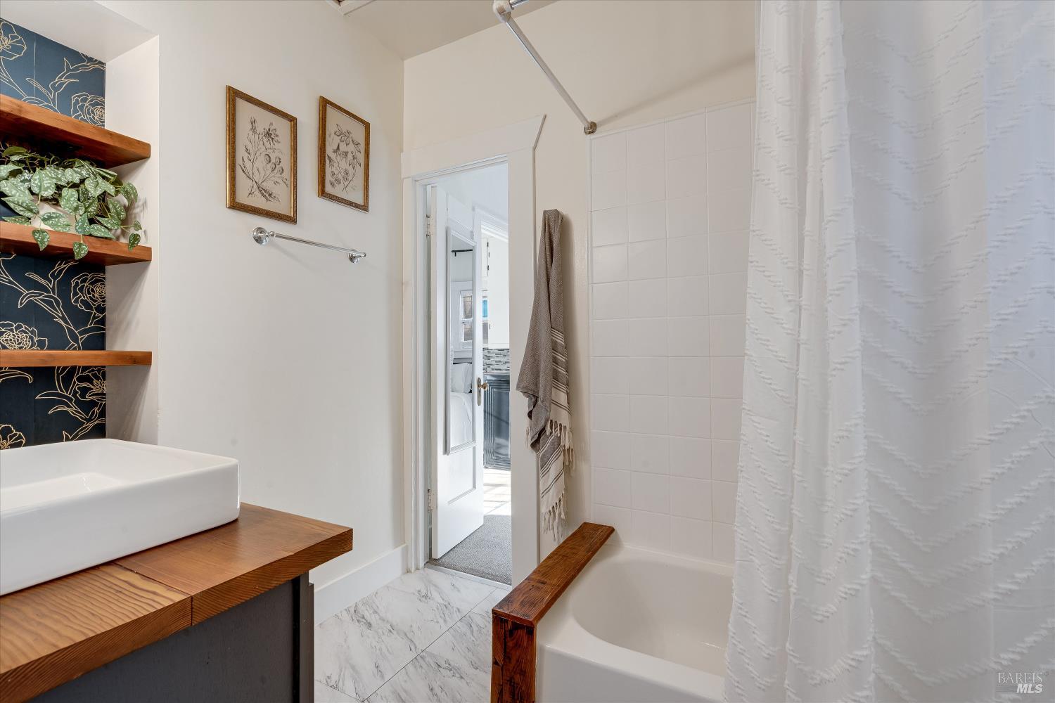 Detail Gallery Image 11 of 31 For 1145 Alta Ave, Napa,  CA 94559 - 3 Beds | 1 Baths