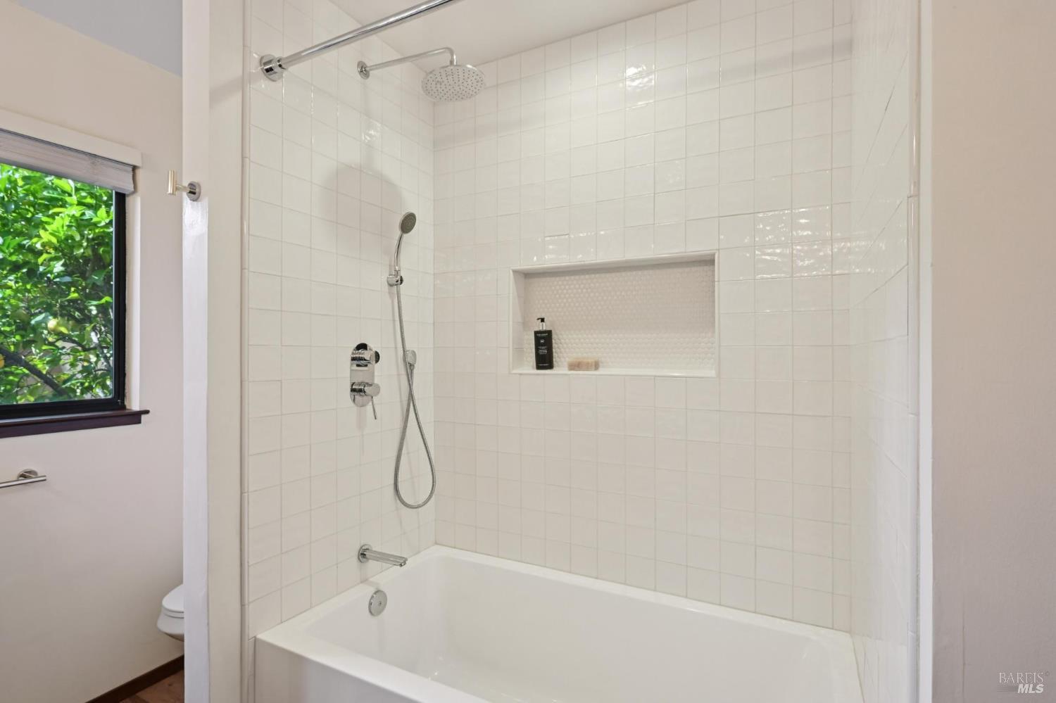 Detail Gallery Image 28 of 39 For 2550 Greenwood Ave, Calistoga,  CA 94515 - 4 Beds | 2/1 Baths