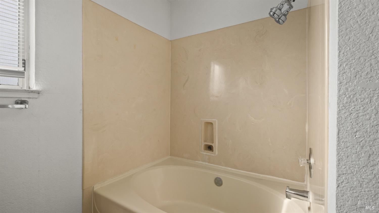 Detail Gallery Image 34 of 45 For 22 Brighton Dr, Vallejo,  CA 94591 - 4 Beds | 3 Baths