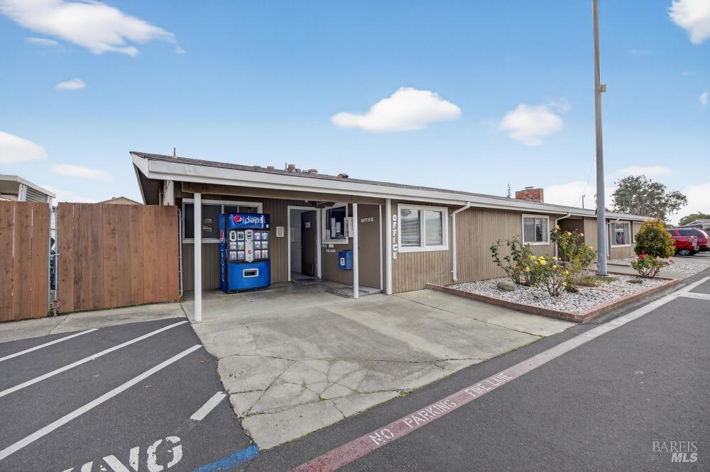 Detail Gallery Image 37 of 47 For 99 Mobile Dr 99, Napa,  CA 94558 - 2 Beds | 2 Baths