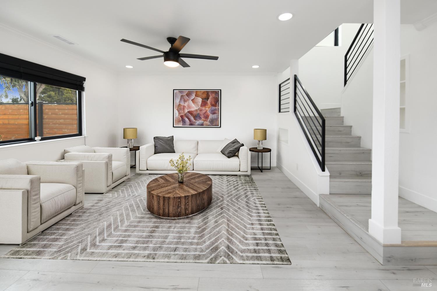 Detail Gallery Image 9 of 78 For 1906 Hoffman Blvd, Richmond,  CA 94804 - 7 Beds | 4/1 Baths