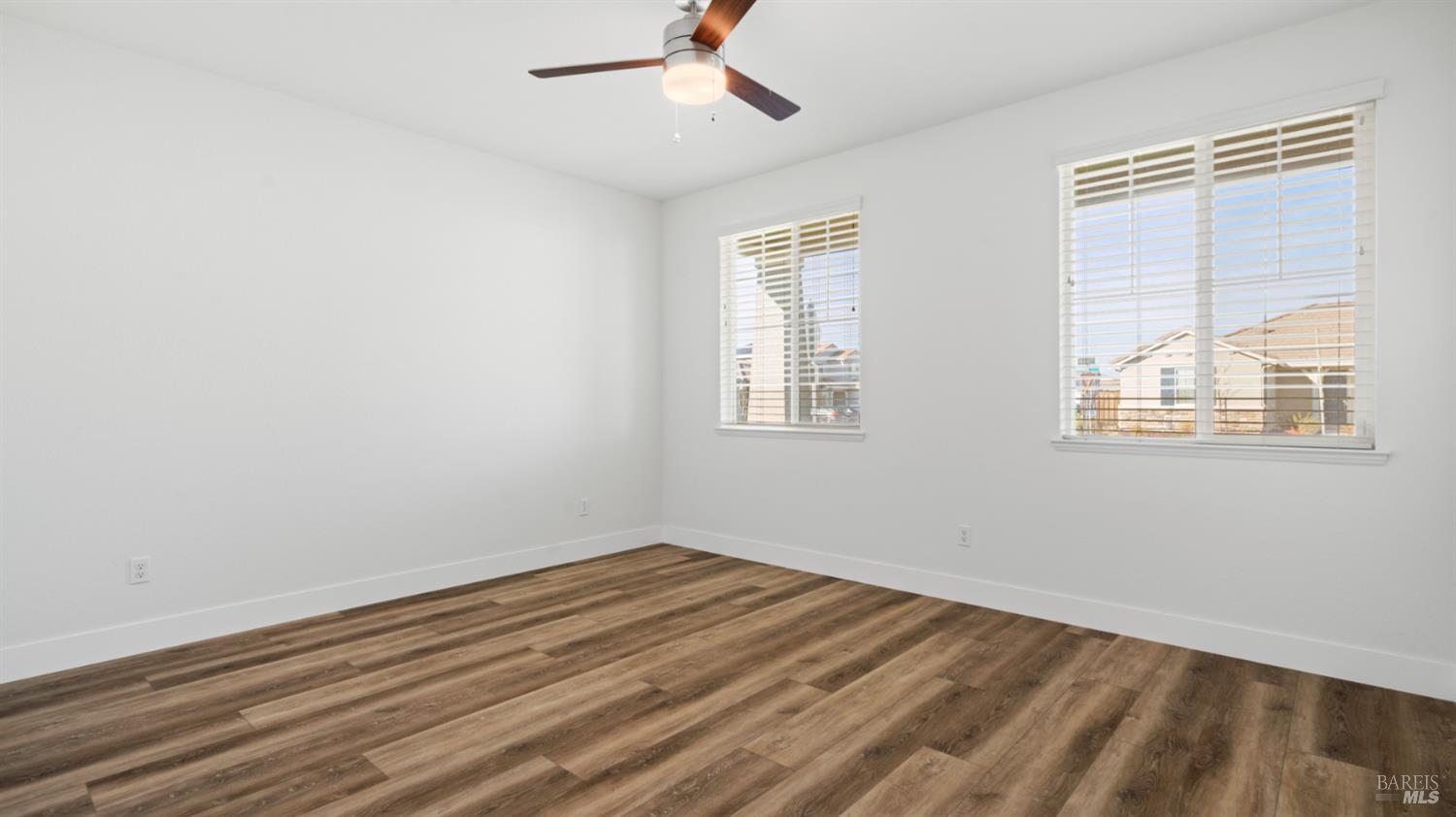 Detail Gallery Image 10 of 48 For 801 Billhook Dr, Vacaville,  CA 95687 - 3 Beds | 2 Baths