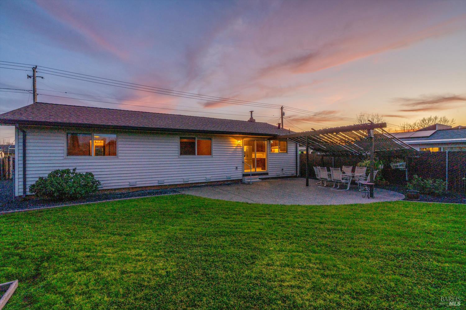 Detail Gallery Image 54 of 54 For 1477 Russell Ave, Santa Rosa,  CA 95403 - 3 Beds | 2 Baths