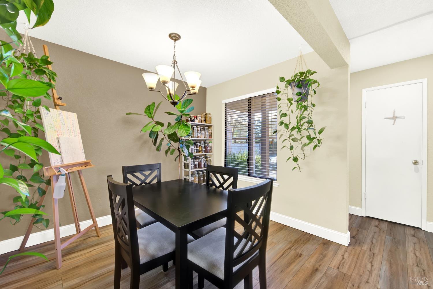 Detail Gallery Image 11 of 55 For 1801 Marshall Rd #801,  Vacaville,  CA 95687 - 2 Beds | 2 Baths