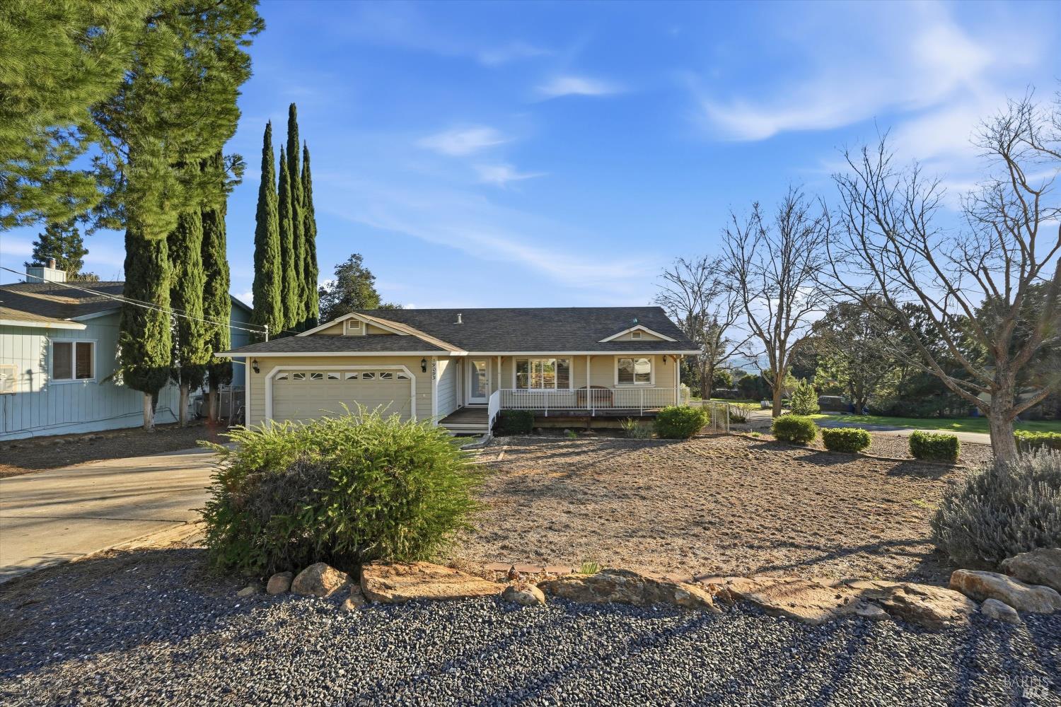 Detail Gallery Image 2 of 30 For 19093 Ravenhill Rd, Hidden Valley Lake,  CA 95467 - 3 Beds | 2 Baths