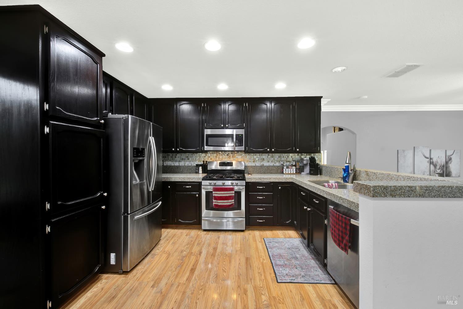 Detail Gallery Image 36 of 66 For 230 Sparrow St, Vacaville,  CA 95687 - 4 Beds | 3 Baths