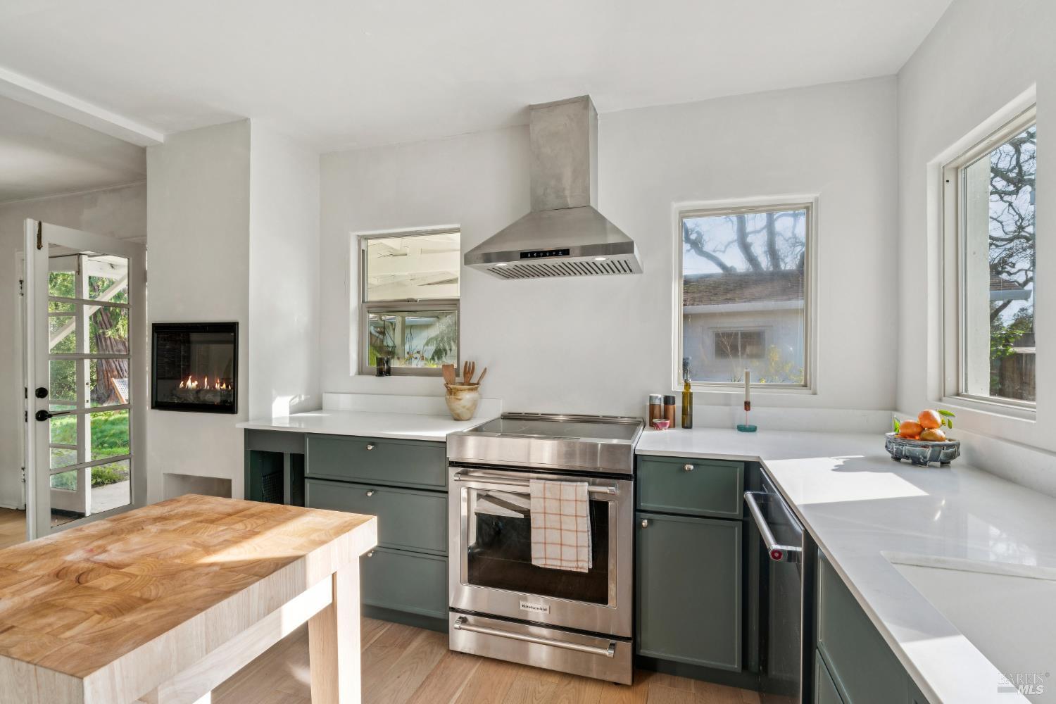 Detail Gallery Image 22 of 39 For 601 Baines Ave, Sonoma,  CA 95476 - 2 Beds | 1 Baths